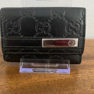 Gucci Guccissima  Black Leather 6 Key Holder with COA